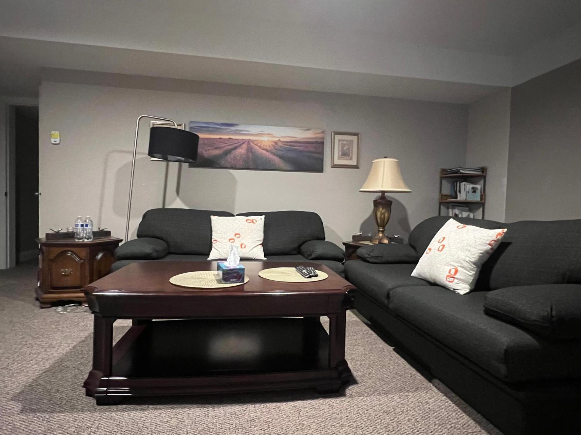 Mae Sweet Home Surrey Bagian luar foto