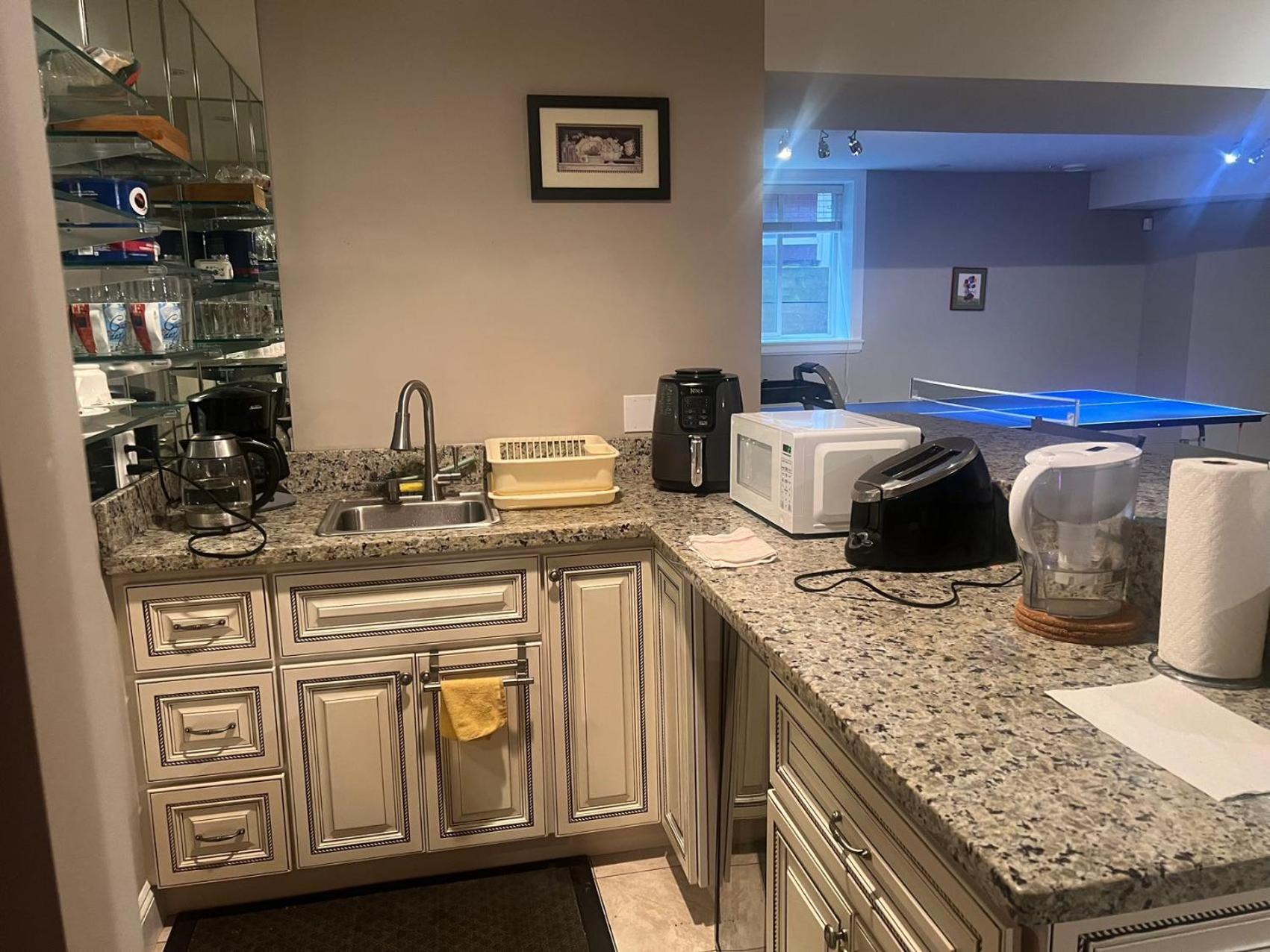 Mae Sweet Home Surrey Bagian luar foto